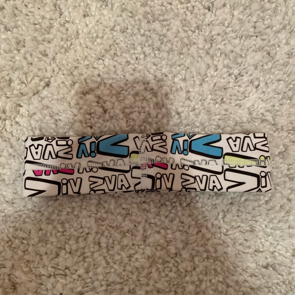 Ivivva headband - Picture 2 of 2
